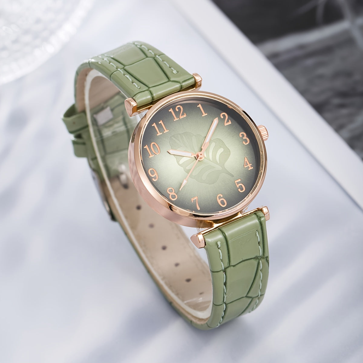 5pcs/set Women's Watch Casual Leaf Fashion Quartz Watch Analog PU Leather Wrist Watch & Jewelry Set, Gift For Mom Her