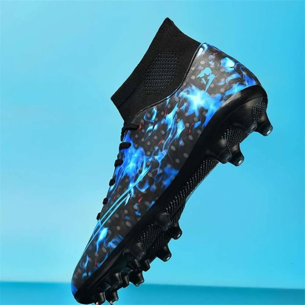 Factory Wholesale High Top Custom Brand Outdoor Leisure Fashion Football Shoes