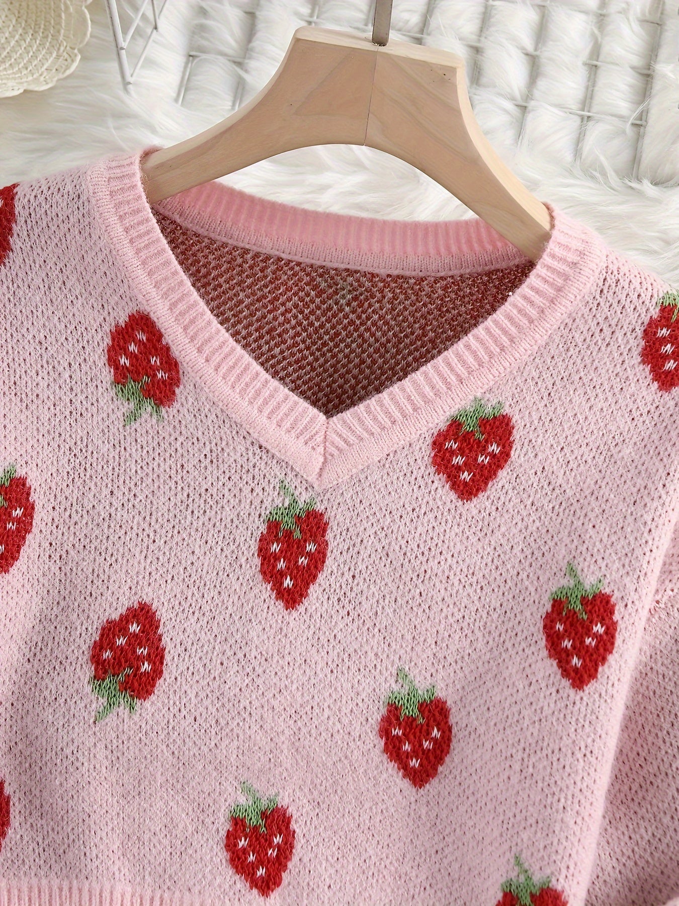 Cozy Strawberry Jacquard Knit Long Sleeve Sweater for Girls - Soft V-Neck Pullover Design, Cute and Stylish, Perfect for Casual Wear - Winter Fashion Essential