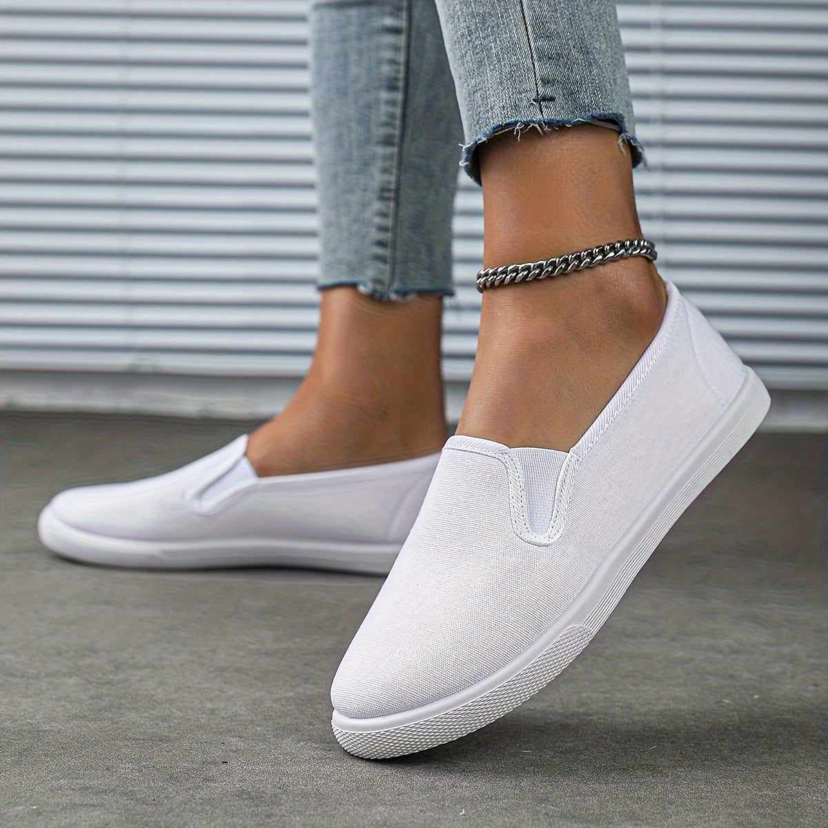 Comfortable Canvas Slip-On Sneakers - Lightweight, Breathable, and Soft for Women - Perfect for Outdoor Activities and Daily Wear