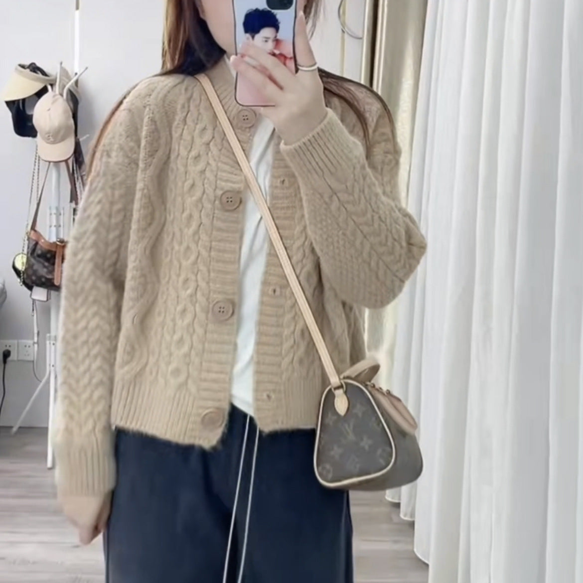 XIEYINSHE Autumn and winter new round neck solid color design sense knitted top trendy sweater jacket cardigan women loose wear lazy style