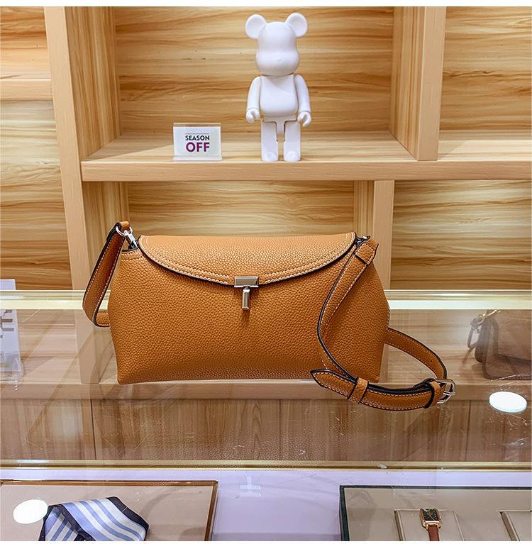 xieyinshe Niche High-Grade T Shape Lock Large Capacity Shoulder Messenger Bag All-Match Commuter Bag Handbag Underarm Bag Women