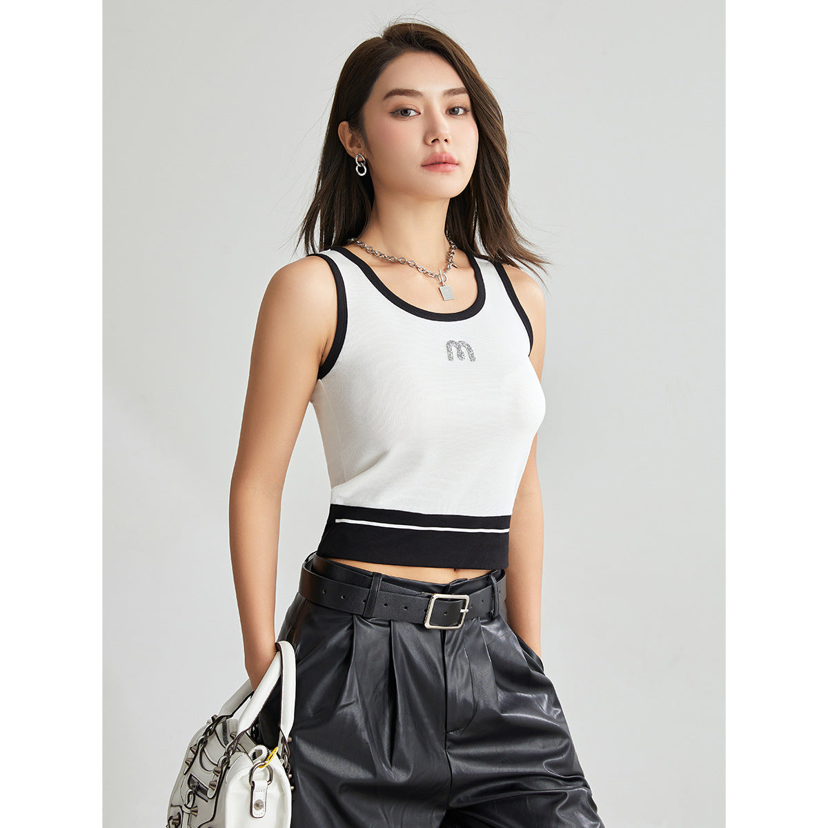 XIEYINSHE  New U-Neck Camisole Contrast Color Slim Fit Bodybuilding All-Matching Sexy Sweet and Spicy Navel-Exposed Casual Top T-shirt