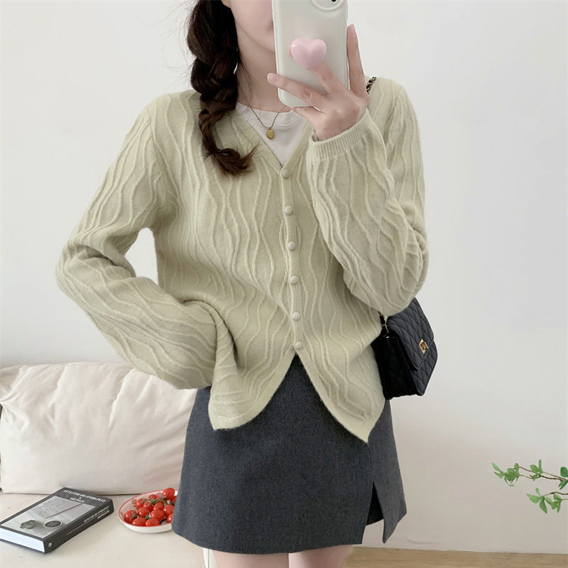 XIEYINSHE Design textured twist knitted cardigan women's autumn and winter new versatile loose V-neck short sweater jacket top