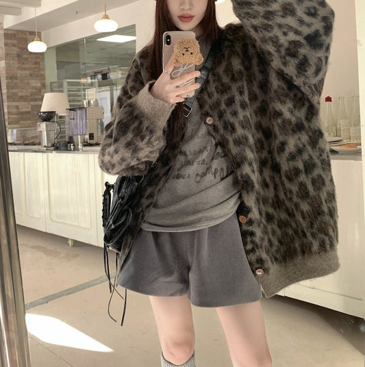 XIEYINSHE American leopard print jacquard sweater jacket women's New autumn and winter retro style loose and thickened fashion casual knitted cardigan