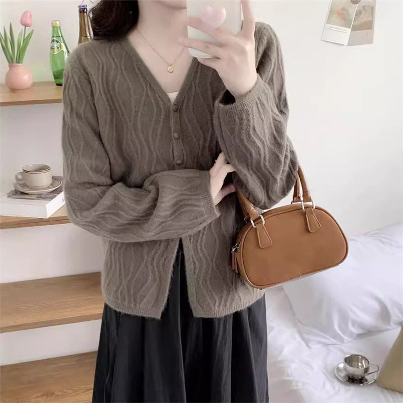 XIEYINSHE Design textured twist knitted cardigan women's autumn and winter new versatile loose V-neck short sweater jacket top