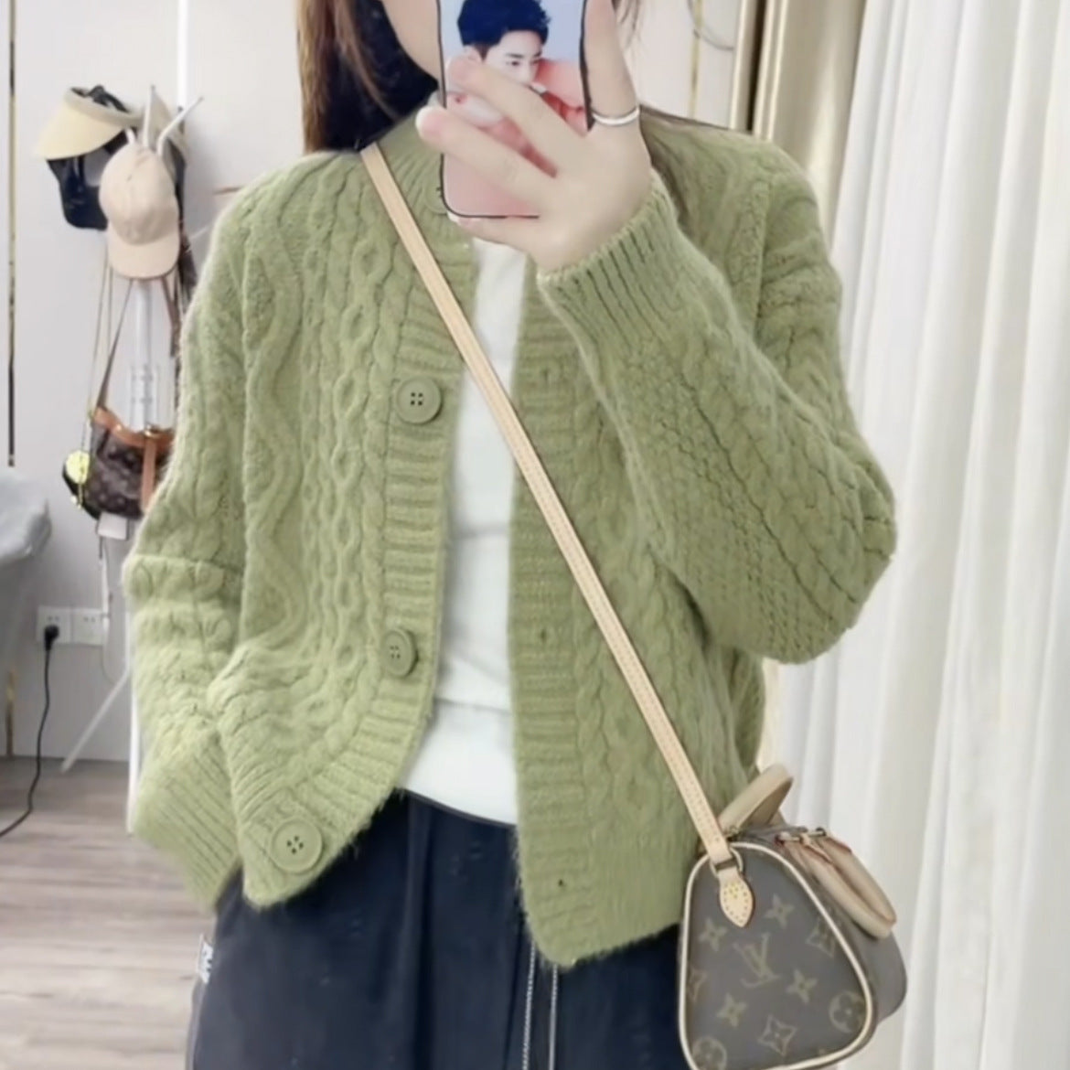 XIEYINSHE Autumn and winter new round neck solid color design sense knitted top trendy sweater jacket cardigan women loose wear lazy style