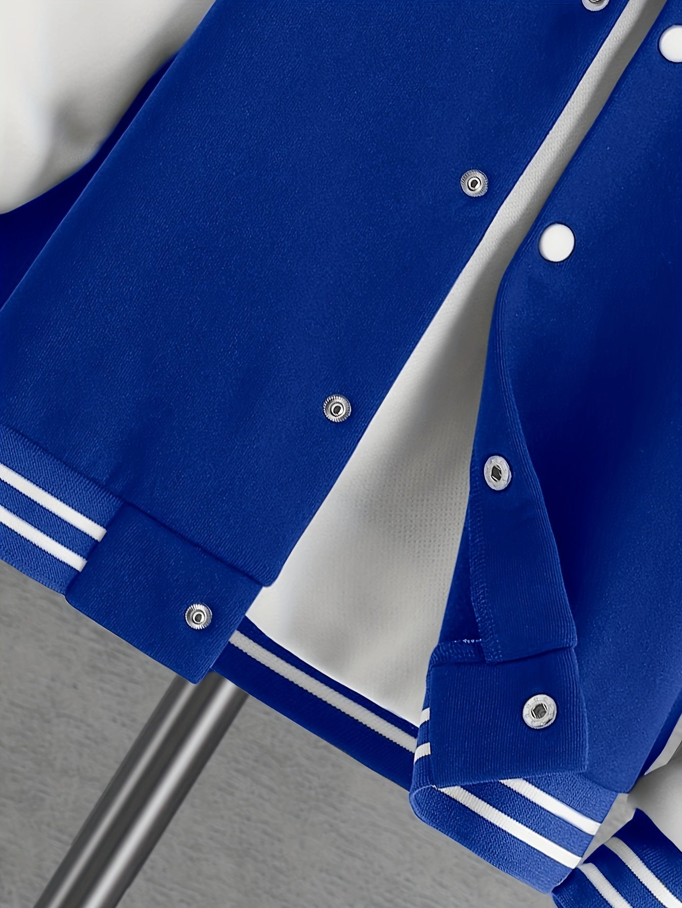 xieyinshe  Boys Long Sleeve Trendy Letter Graphic Color Block Fleece Drop Shoulder Varsity Jacket Without Hoodie