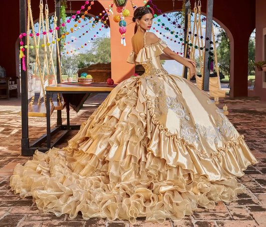 Gold Mexican Quinceanera Dresses Ball Gown Spaghetti Straps Organza Ruffled Beaded Puffy Charro Sweet 16 Dresses 15 Anos