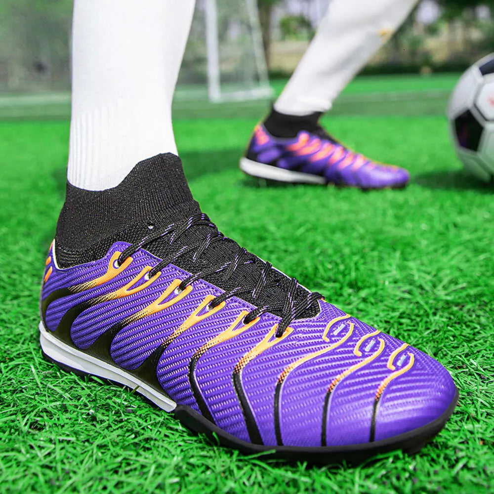 Fashionable and multifunctional sports classic Bora Sepato Chinese made football shoes