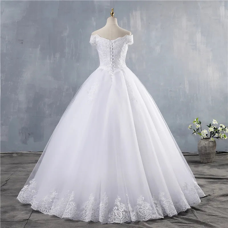 ZJ9143  Ball Gown Off The Shoulder Wedding Dresses Short Sleeves Bridal Dress White Ivory Lace Appliques