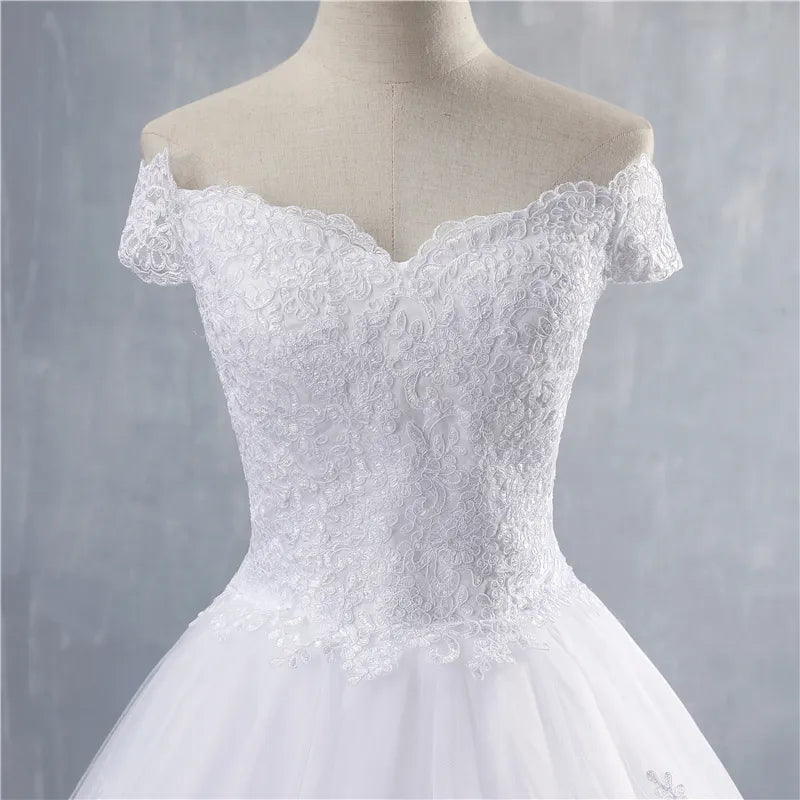 ZJ9143  Ball Gown Off The Shoulder Wedding Dresses Short Sleeves Bridal Dress White Ivory Lace Appliques