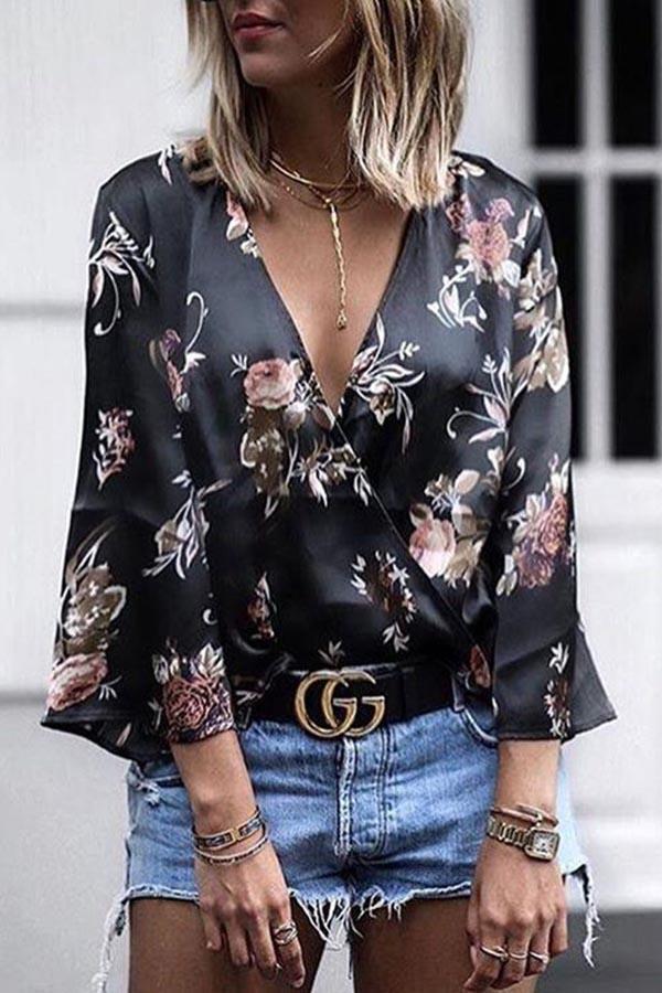 Xieyinshe Xieyinshe Deep V-Neck Flare Sleeve Print Top